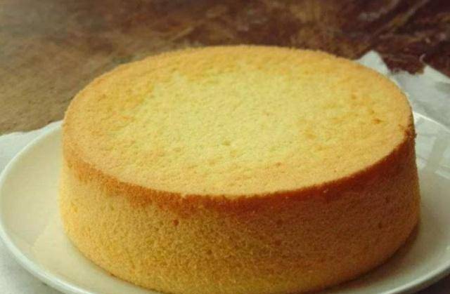 用鸡蛋和面粉香甜软嫩比蛋糕店的还好吃凯发k8一触即发电饭锅就能做蛋糕只(图2) 用鸡蛋和面粉香甜软嫩比蛋糕店的还好吃凯发k8一触即发电饭锅就能做蛋糕只(图2)